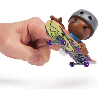 Tech Deck SK8 Crew fingerboard s figurkou šedá helma