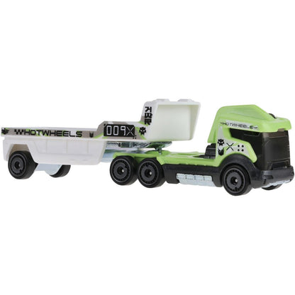 Hot Wheels Tahač 2024 Racing Convoy