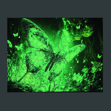 Epee Wooden puzzle Fluorescent Butterfly A3 GID - svítící ve tmě