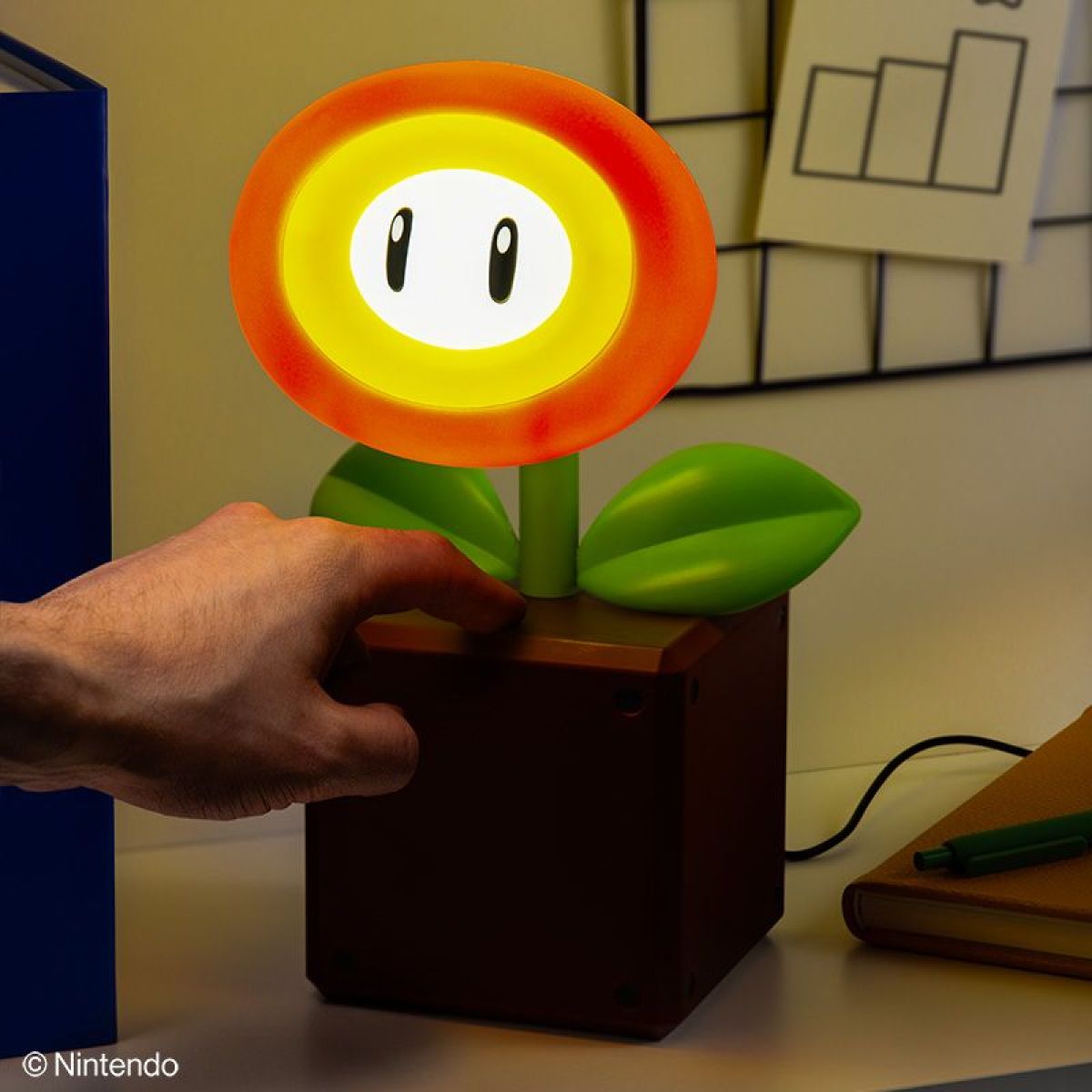 Paladone Super Mario lampa Fire Flower