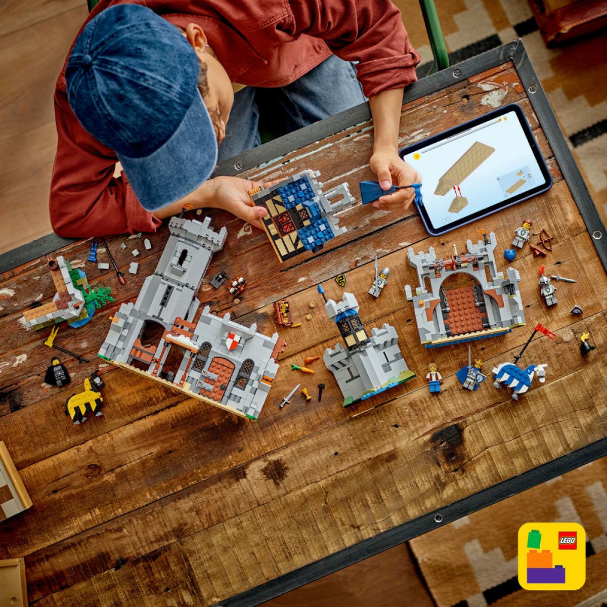LEGO® Creator 3v1 31168 Středověký hrad a rytíři na koních