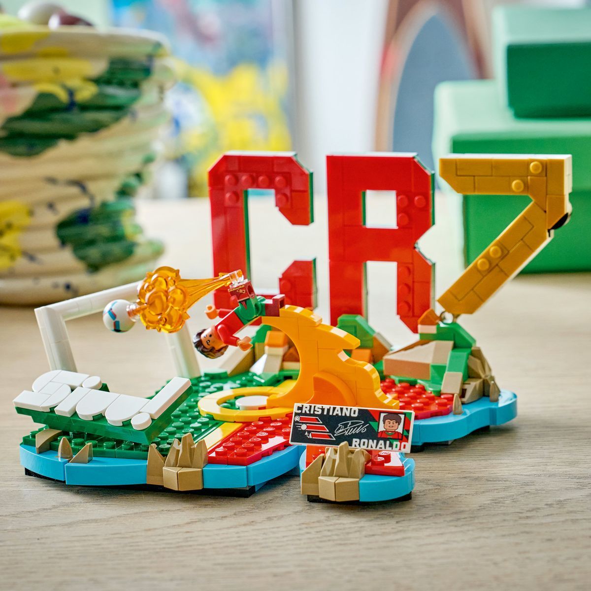 LEGO® Editions 43012 Cristiano Ronaldo - Hvězdné momenty fotbalu