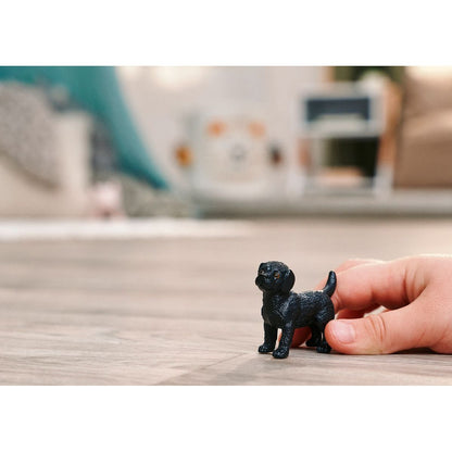 Schleich Zvířátko - černé štěně labradorského retrívra