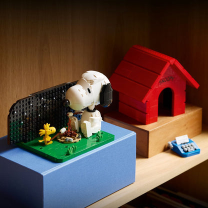 LEGO® Ideas 21368 Peanuts: Snoopyho bouda