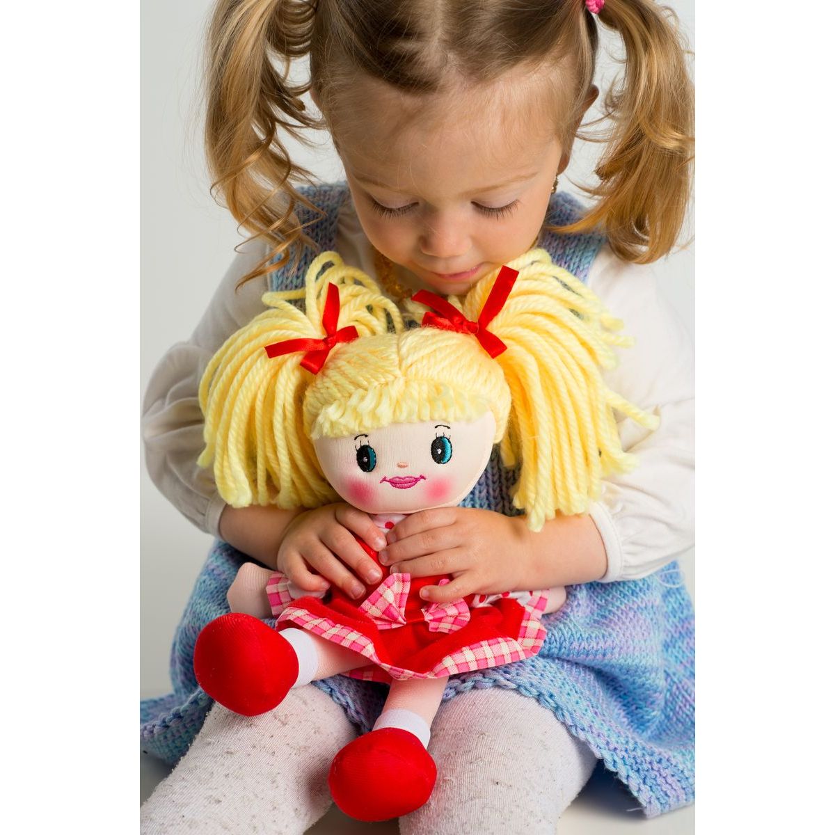 Teddies Panenka Lucinka hadrová plyš 30 cm česky zpívající