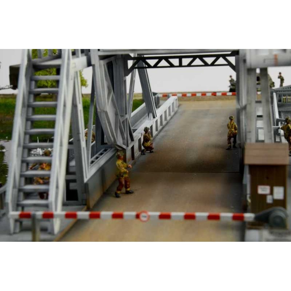 Italeri Model Kit diorama 6194 Pegasus Bridge Airborne Assault 1:72
