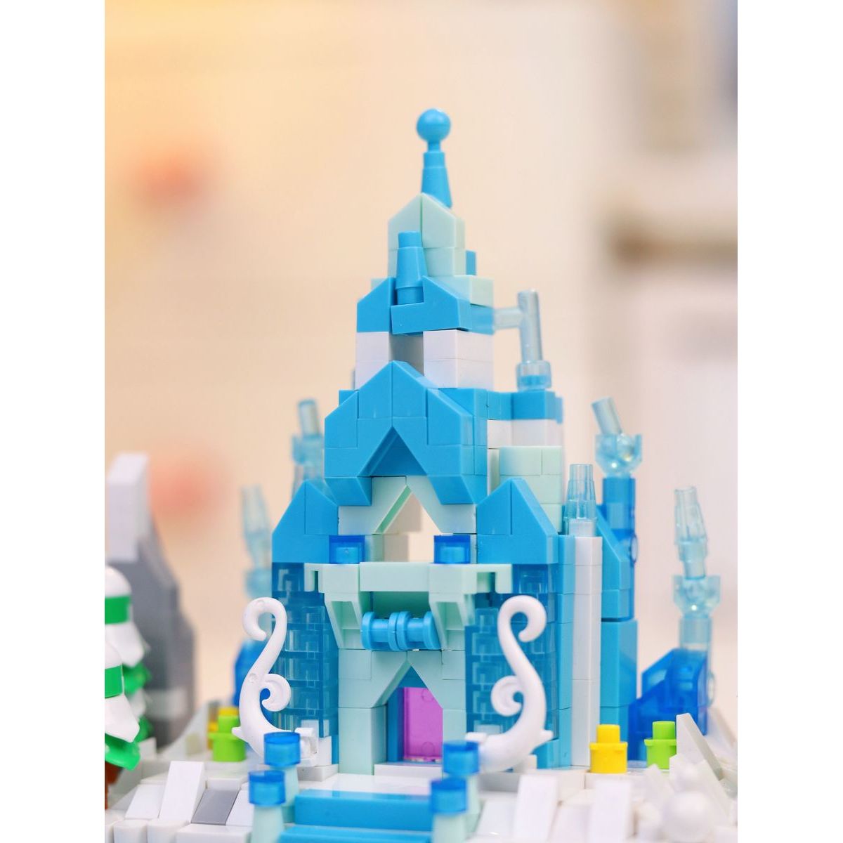 Stavebnice mini KOCO Zimní hrad plast 381ks v krabičce 11x12x5cm