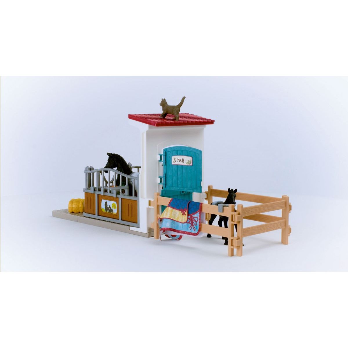 Schleich 42611 Box pro koně s křeslem a hříbětem