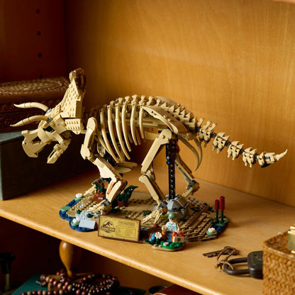 LEGO® Jurassic World 77985 Dinosauří fosilie: Triceratops