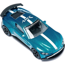 SIKU Blister 1577 Aston Martin Vantage GT4
