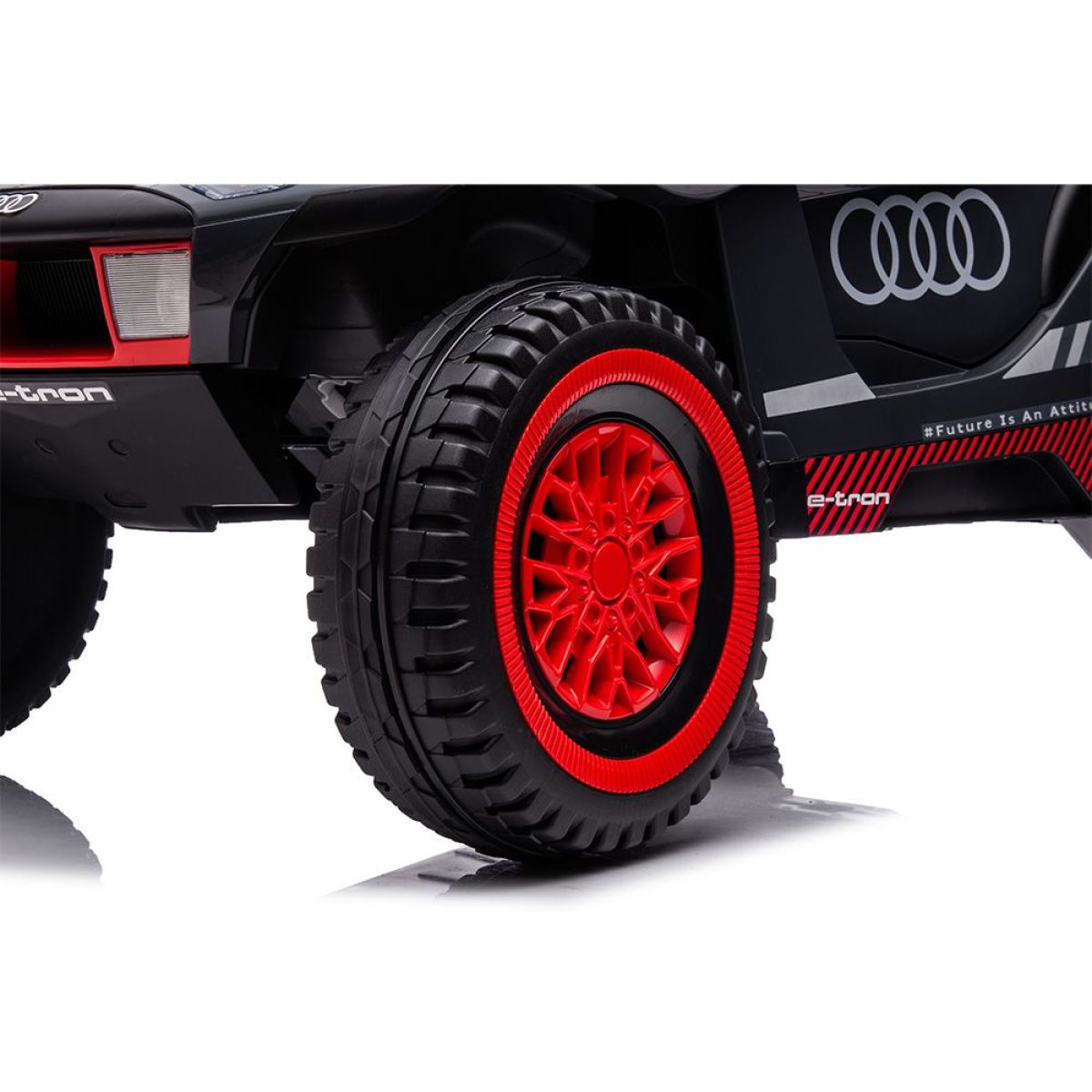 Sparkys Dětské elektrické auto Audi RS Q E-TRON + dálkový ovladač